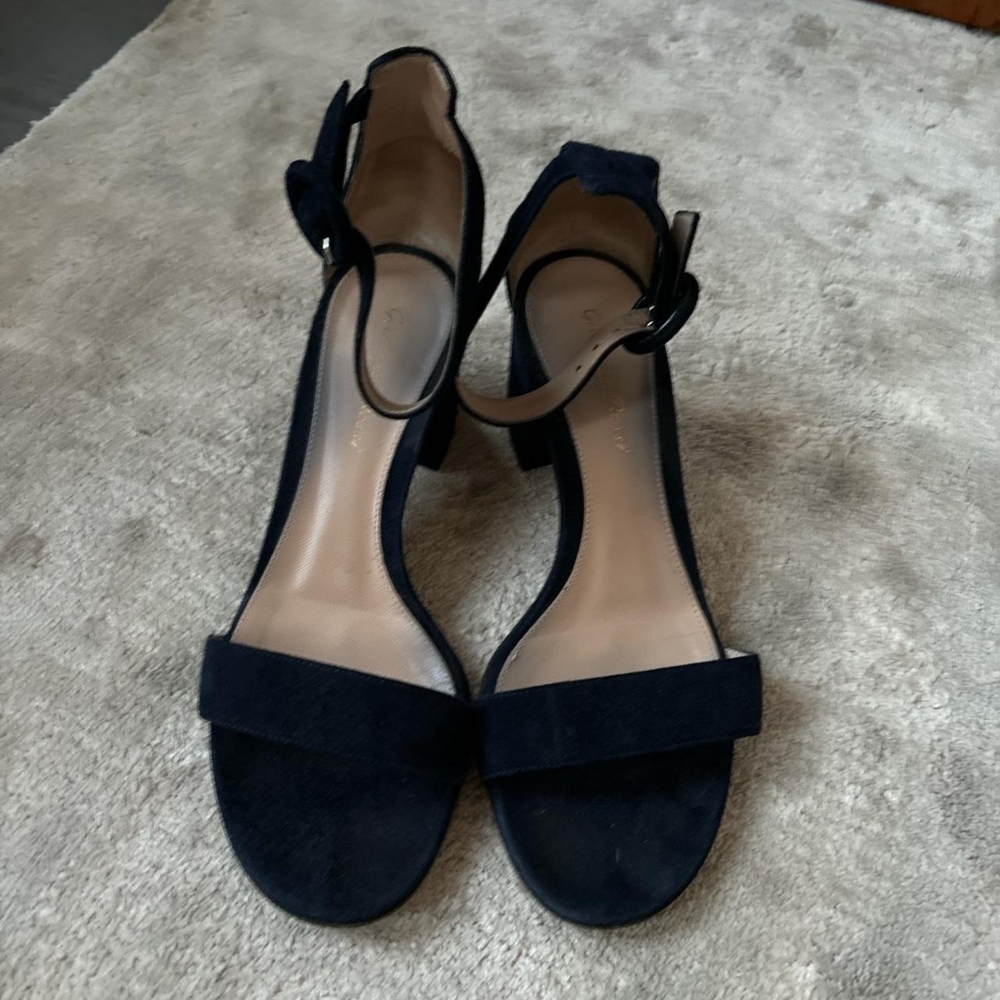 Gianvito Rossi Women's Blue and Navy Sandals